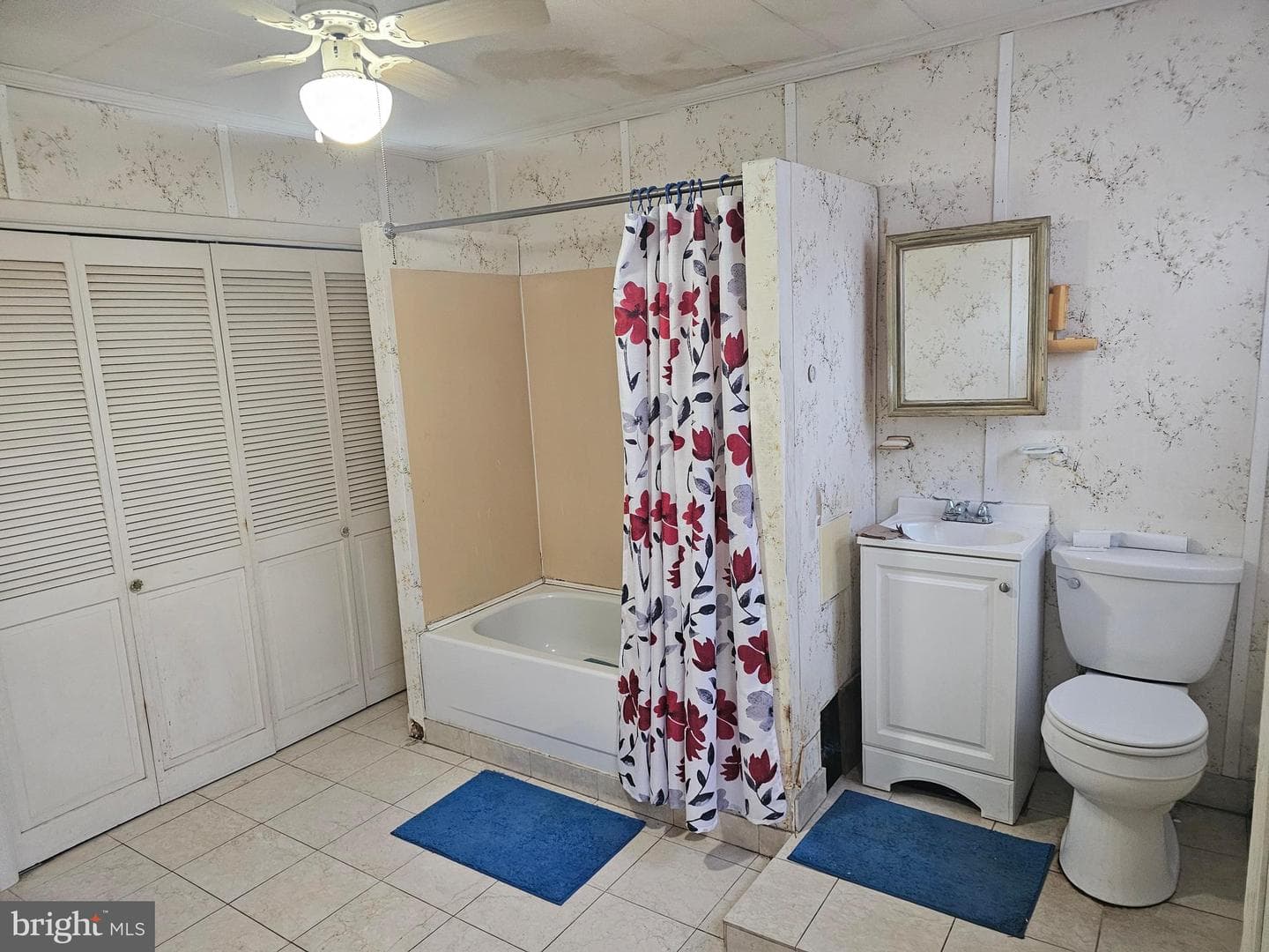 433 W 23rd Street photo 15