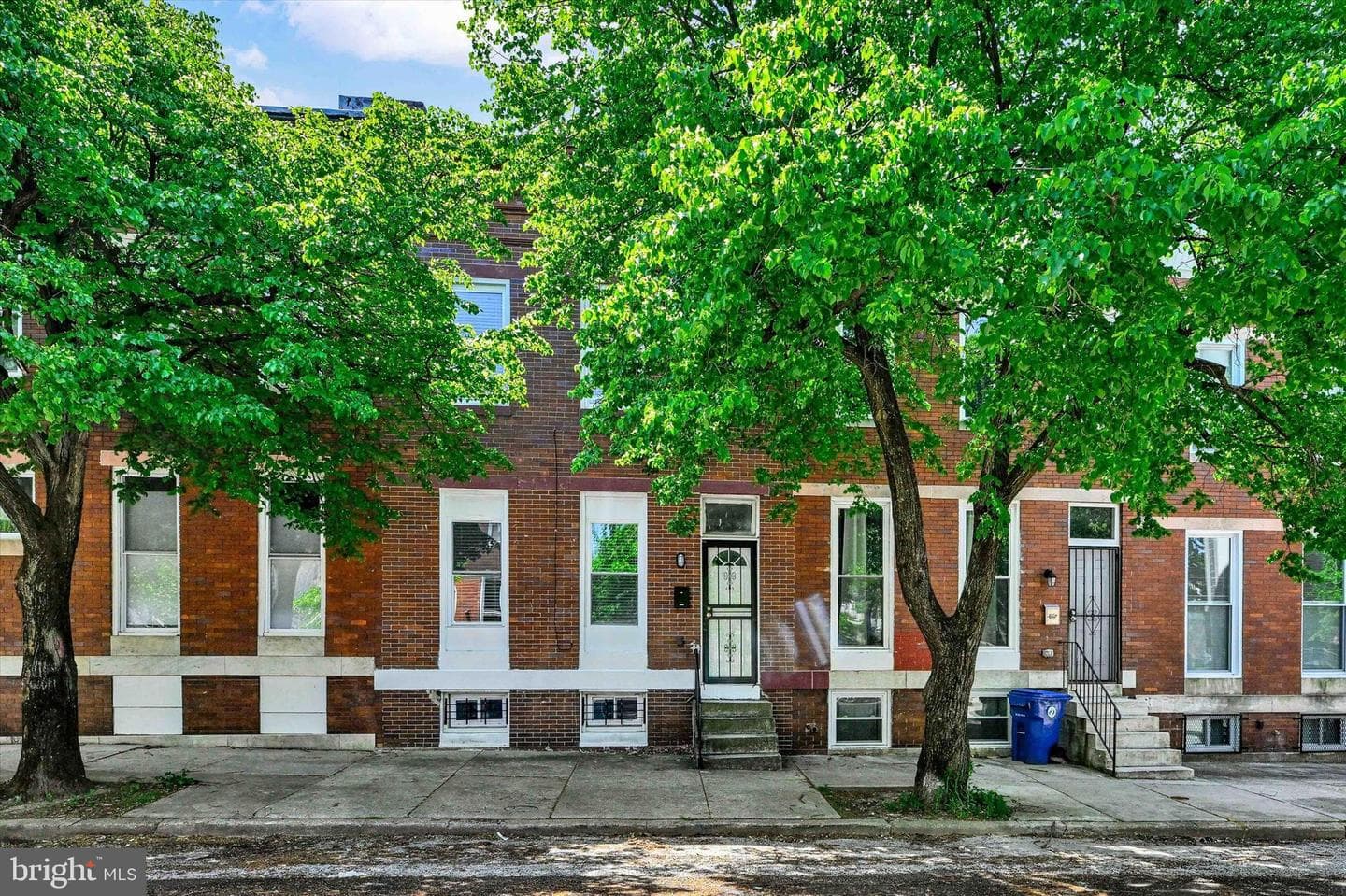 327 E 24th Street photo 2