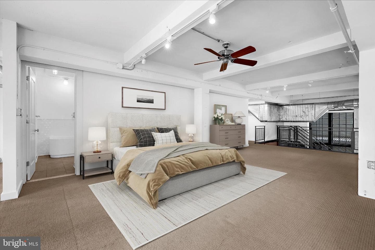 1220 Bank Street #303 photo 29