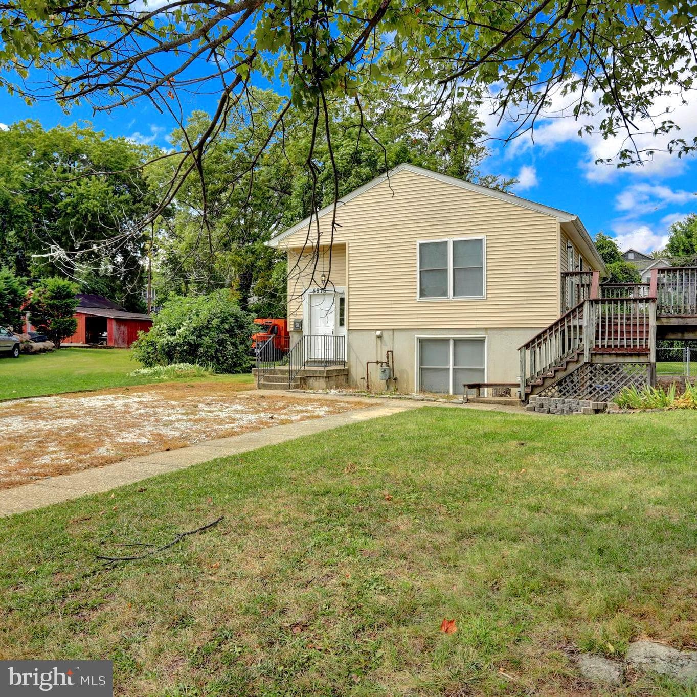 5916 Sefton Avenue photo 1
