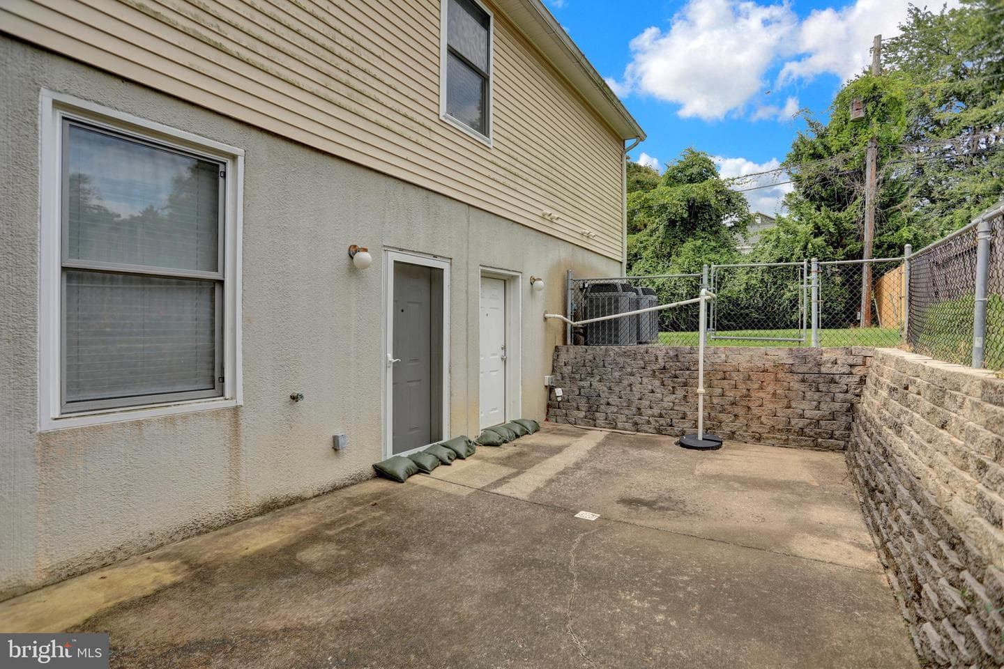 5916 Sefton Avenue photo 39