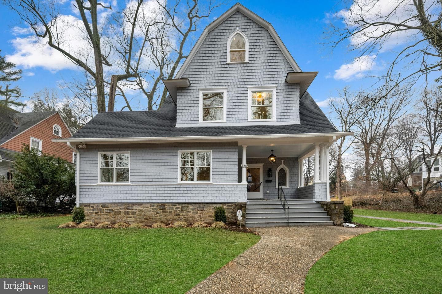 520 Woodlawn Road photo 1