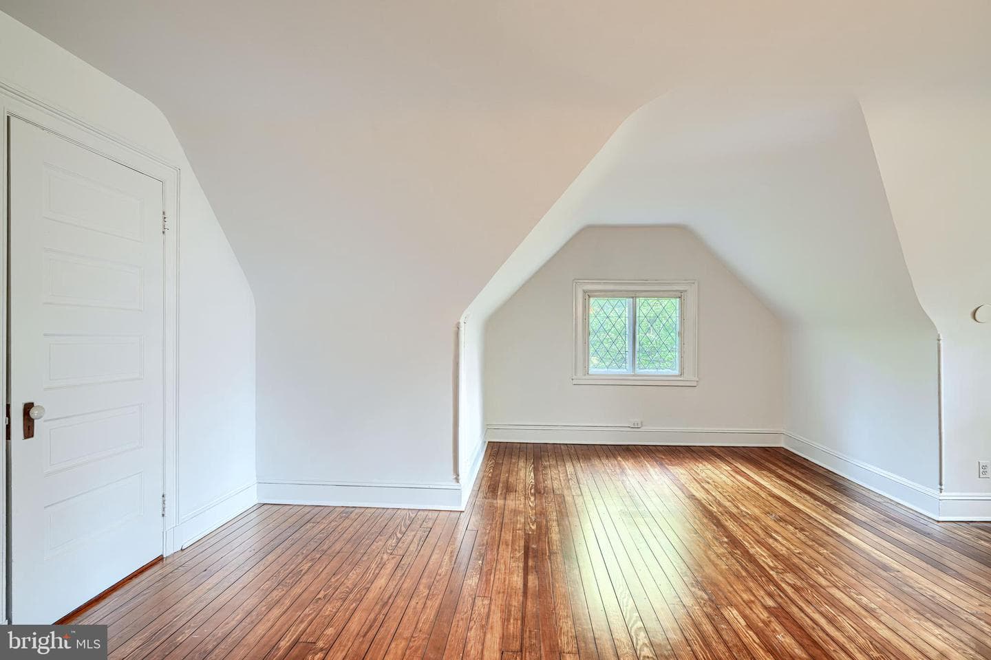 210 Ridgewood Road photo 44