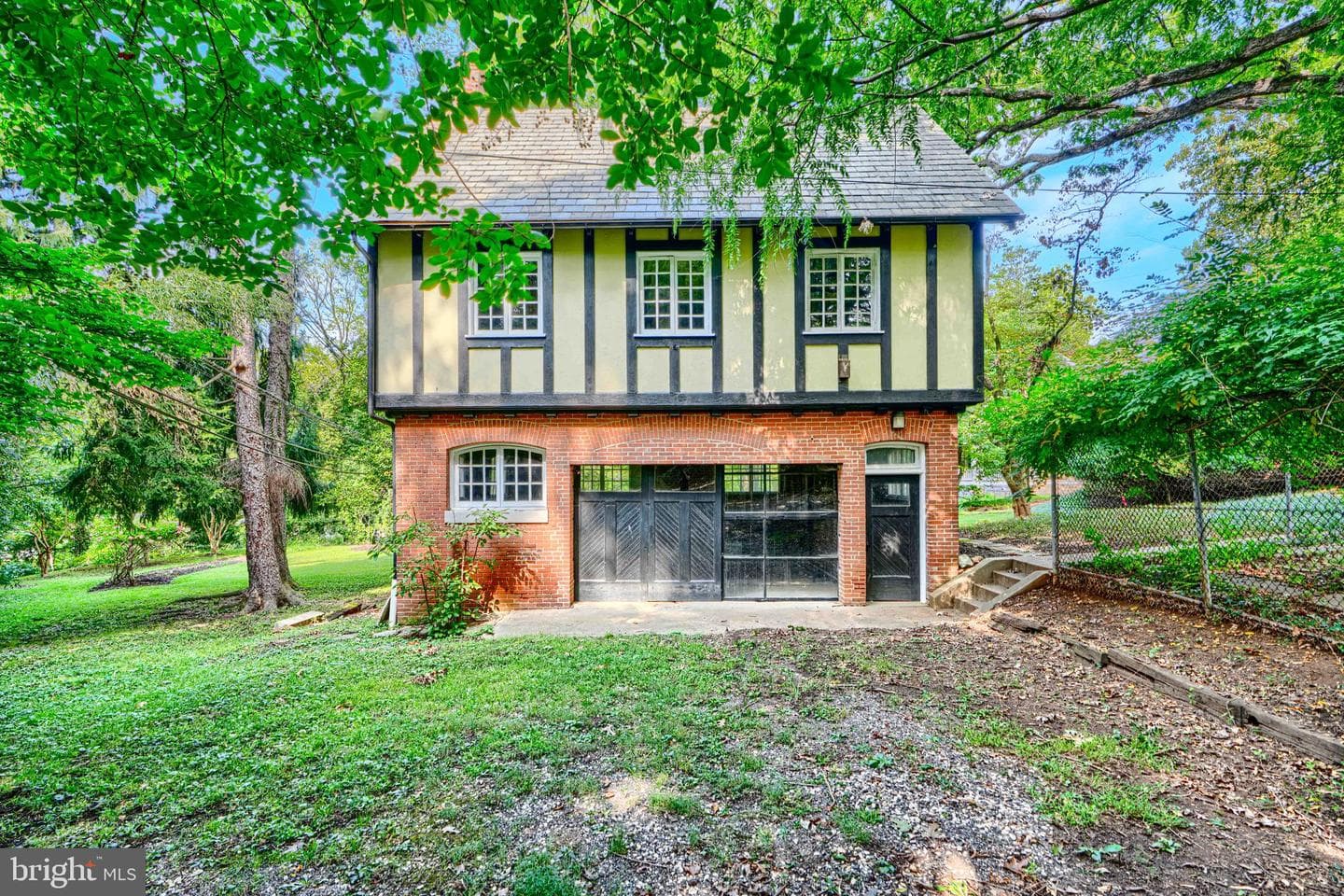 210 Ridgewood Road photo 69