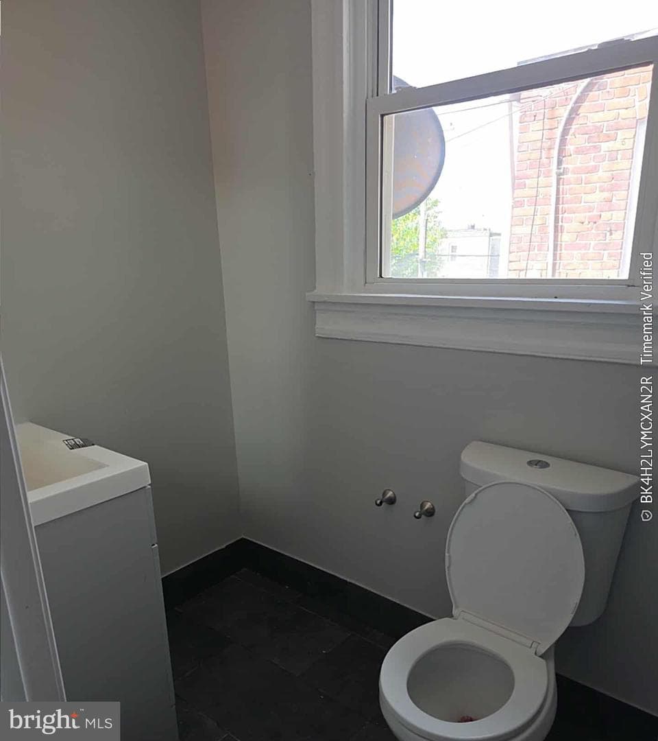 1713 E 30th Street photo 8