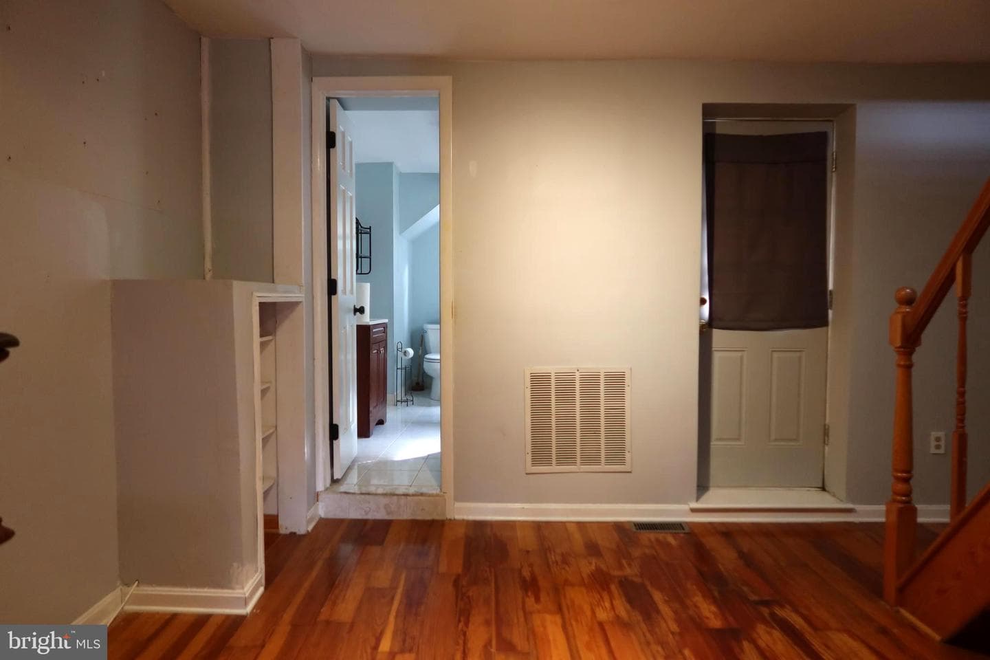 427 S Durham Street photo 12