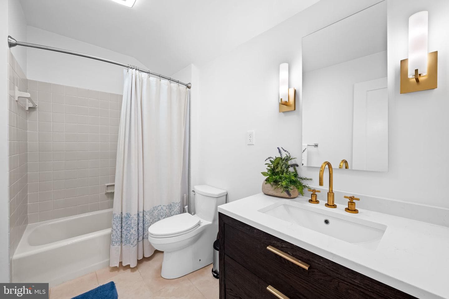 98 Cotswold Road photo 40