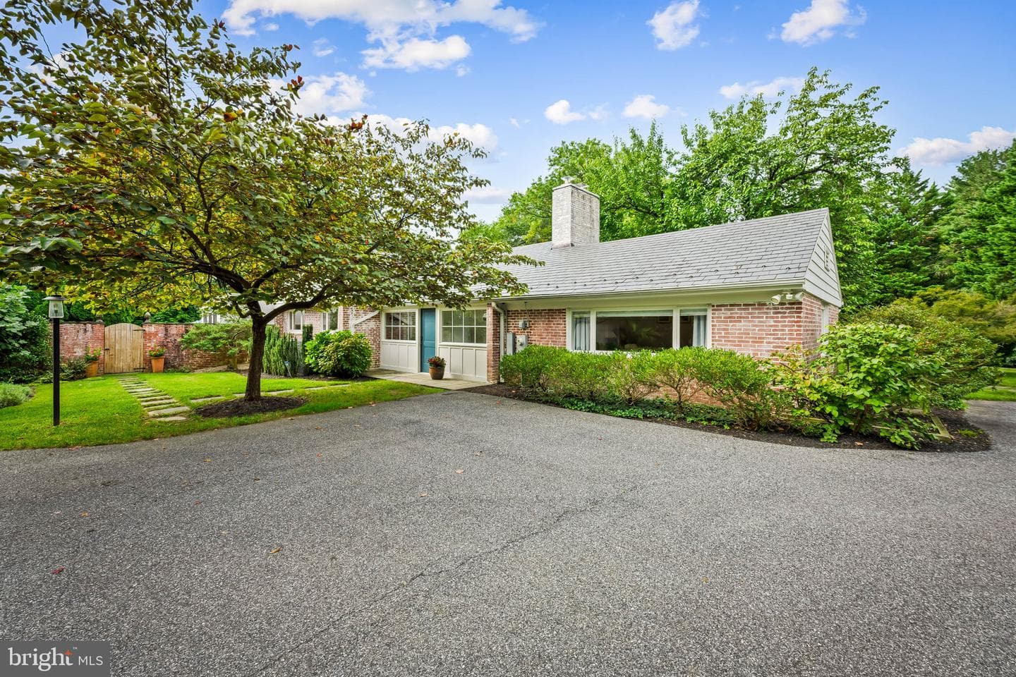 98 Cotswold Road photo 6
