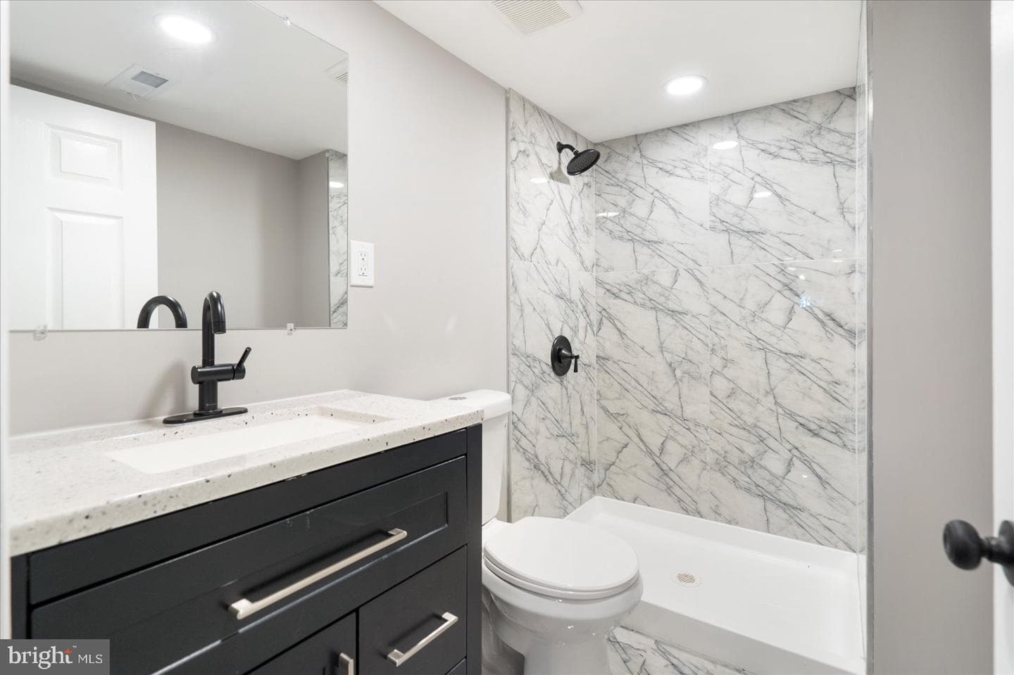 3907 Fleetwood Avenue photo 29