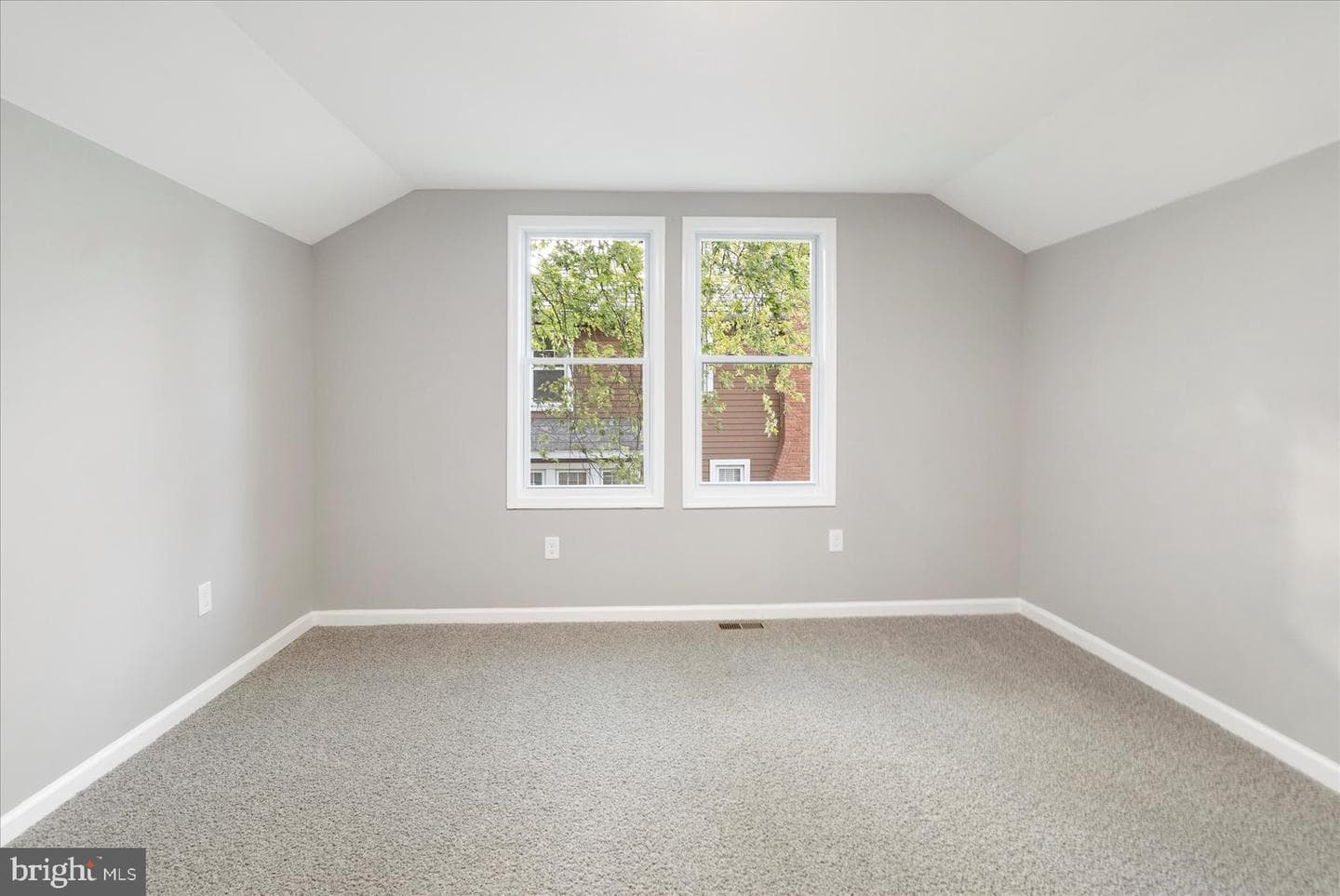 3907 Fleetwood Avenue photo 39