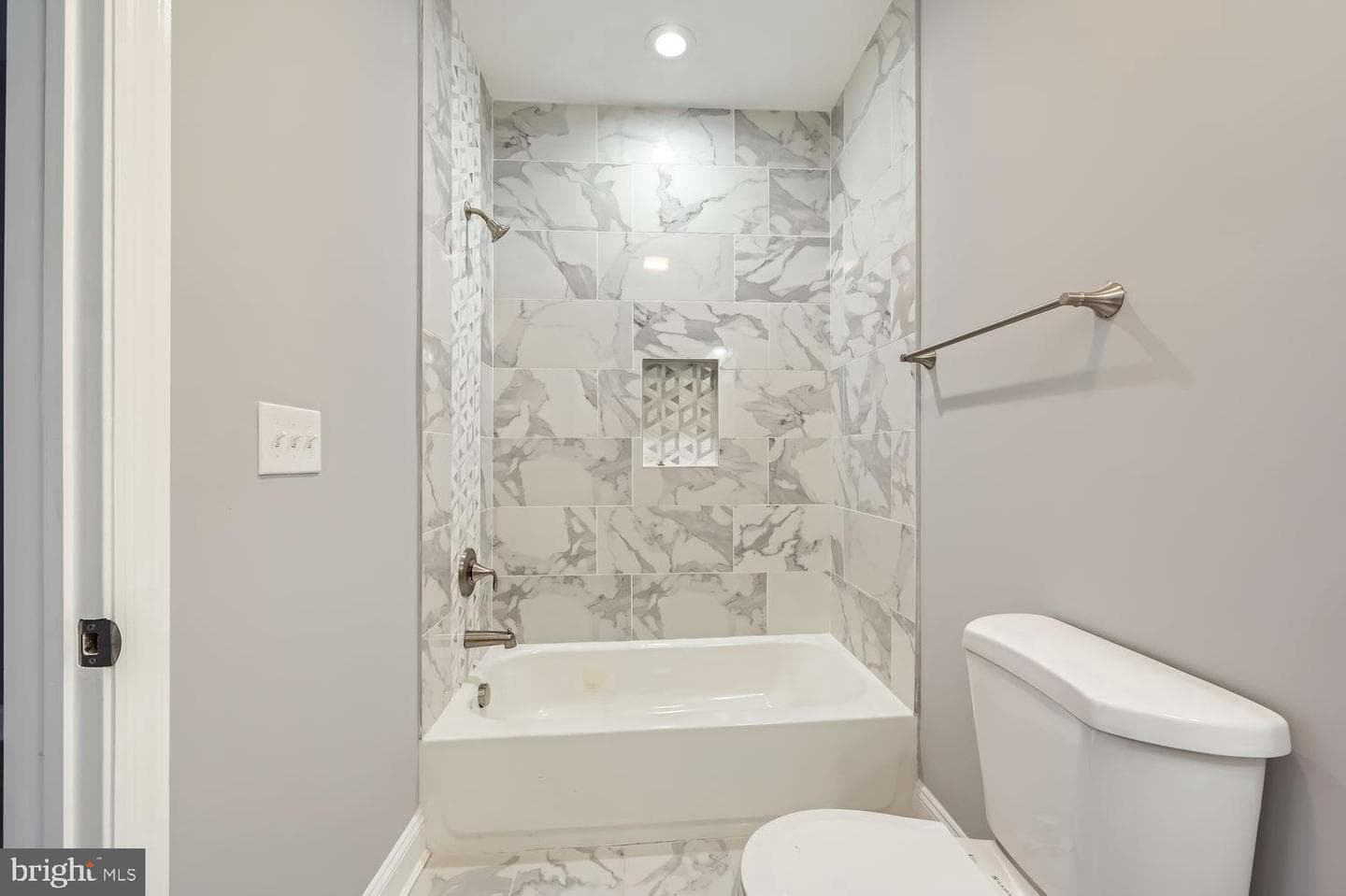 1532 N Patterson Park Avenue photo 18
