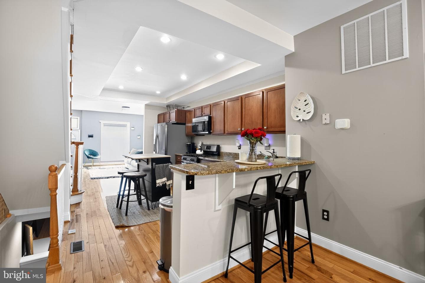 120 N Luzerne Avenue photo 6