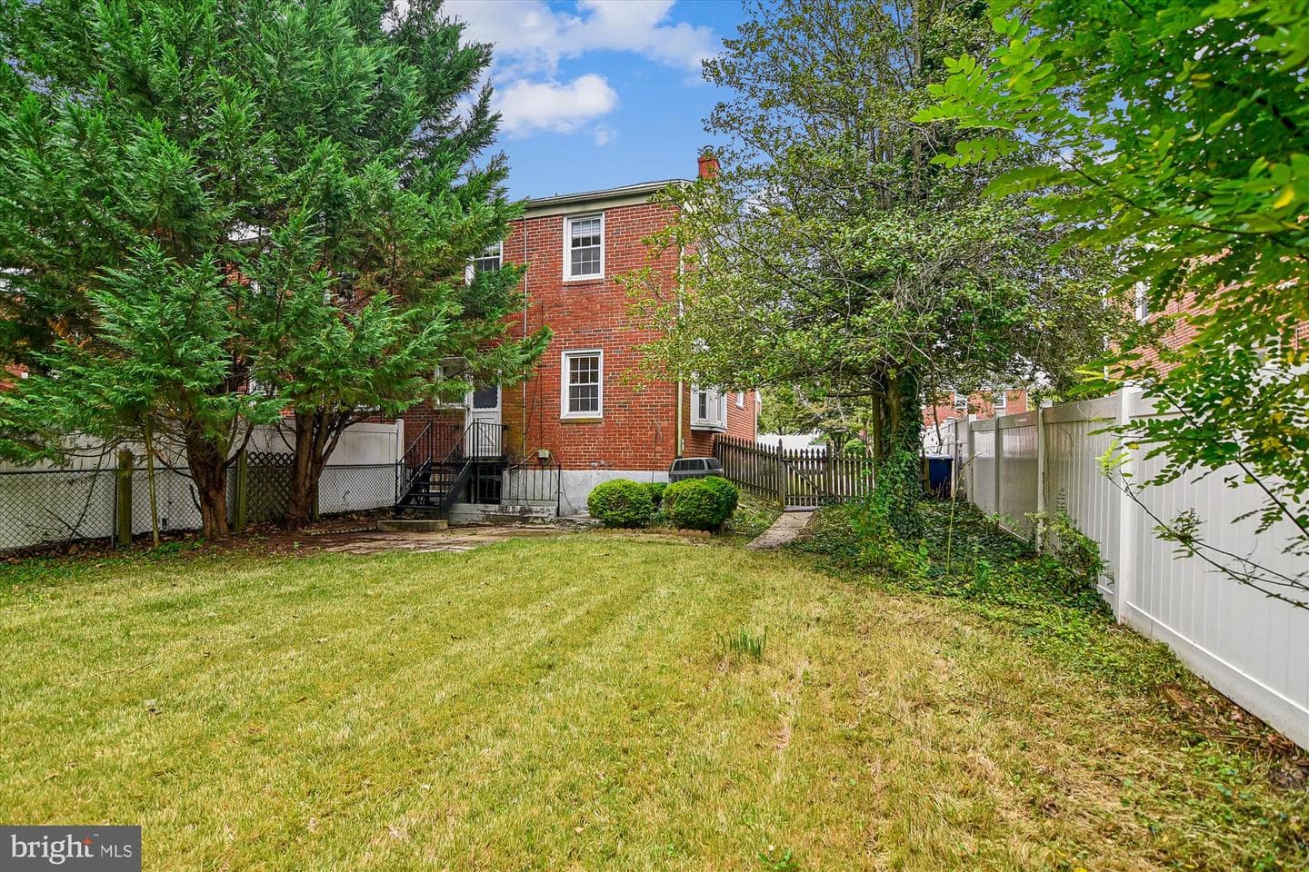 5529 Todd Avenue photo 4