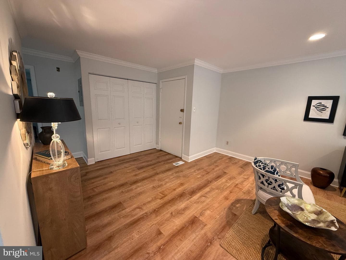 323 Homeland Southway #2b photo 4