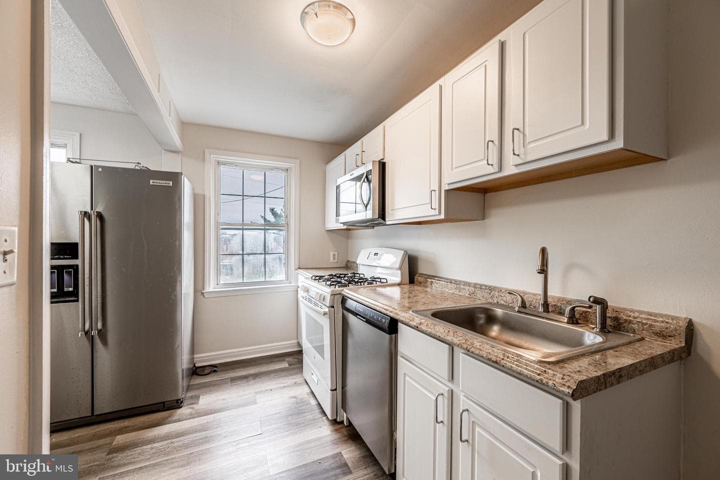3664 Dudley Avenue photo 14