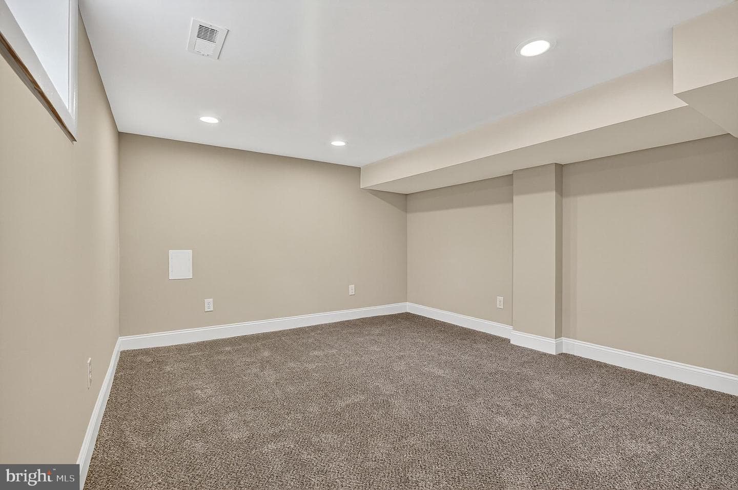 4102 Hillcrest Avenue photo 22