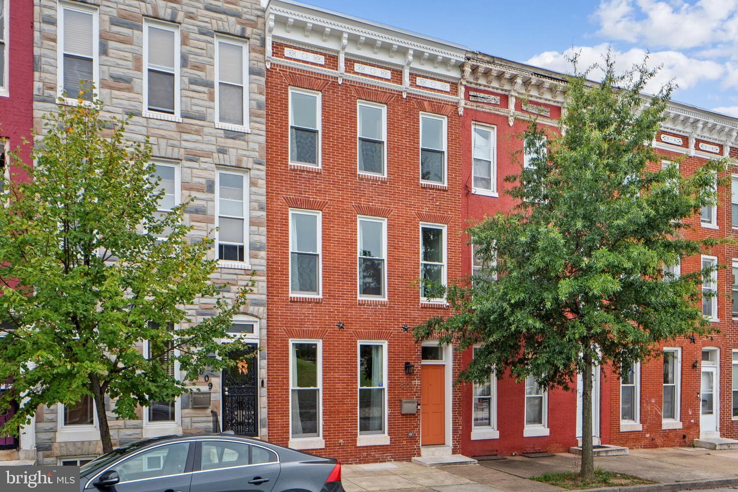 807 E Chase Street photo 3