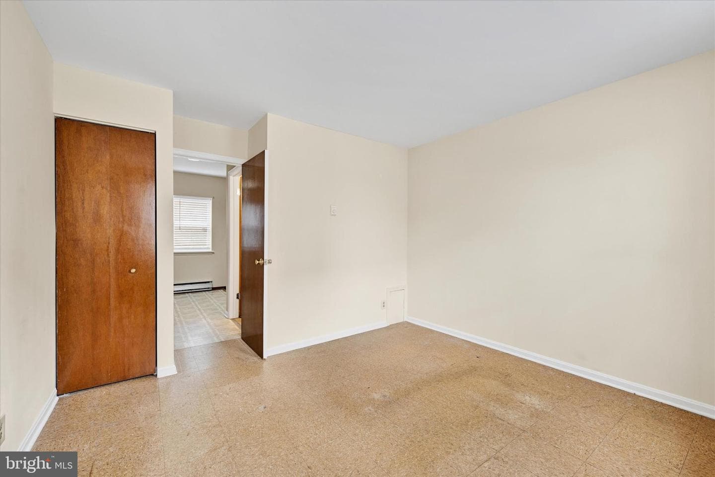 48 W West Street photo 14