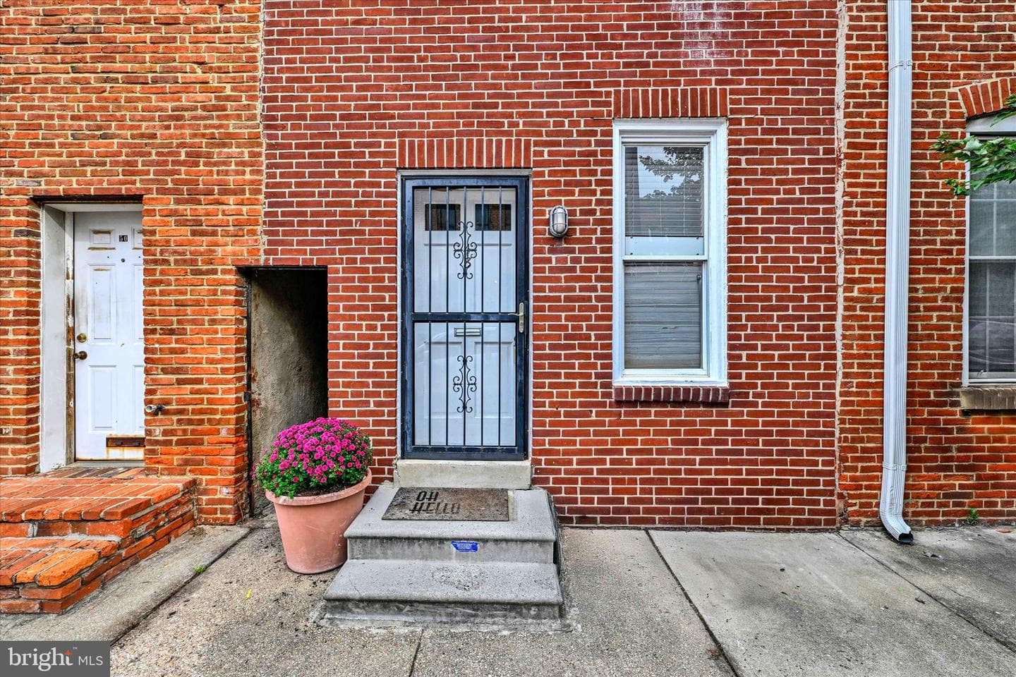 48 W West Street photo 6