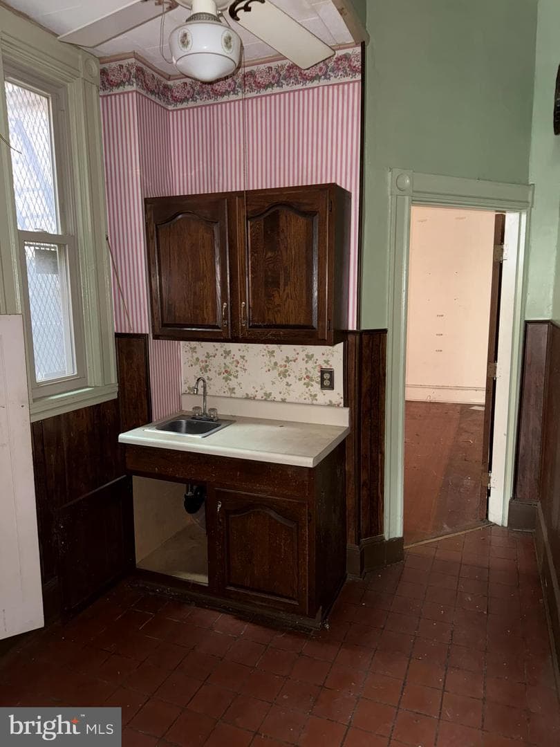2036 Park Avenue photo 3