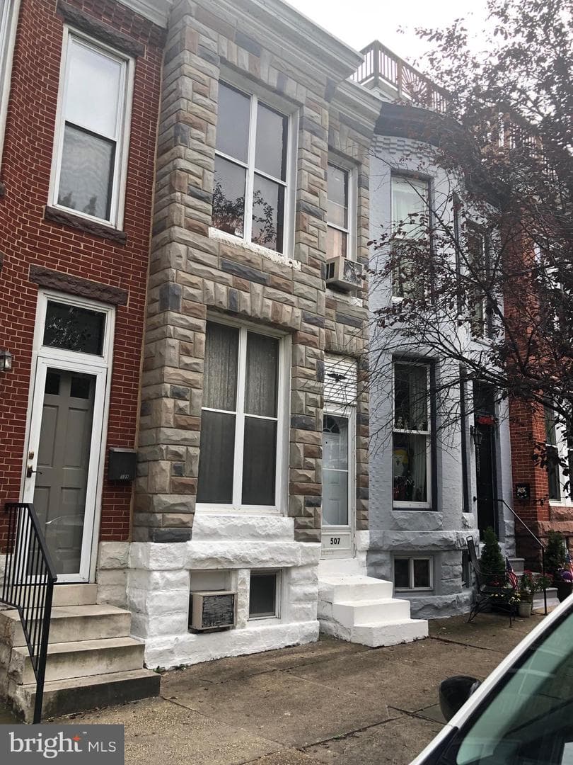 507 E Randall Street photo 1