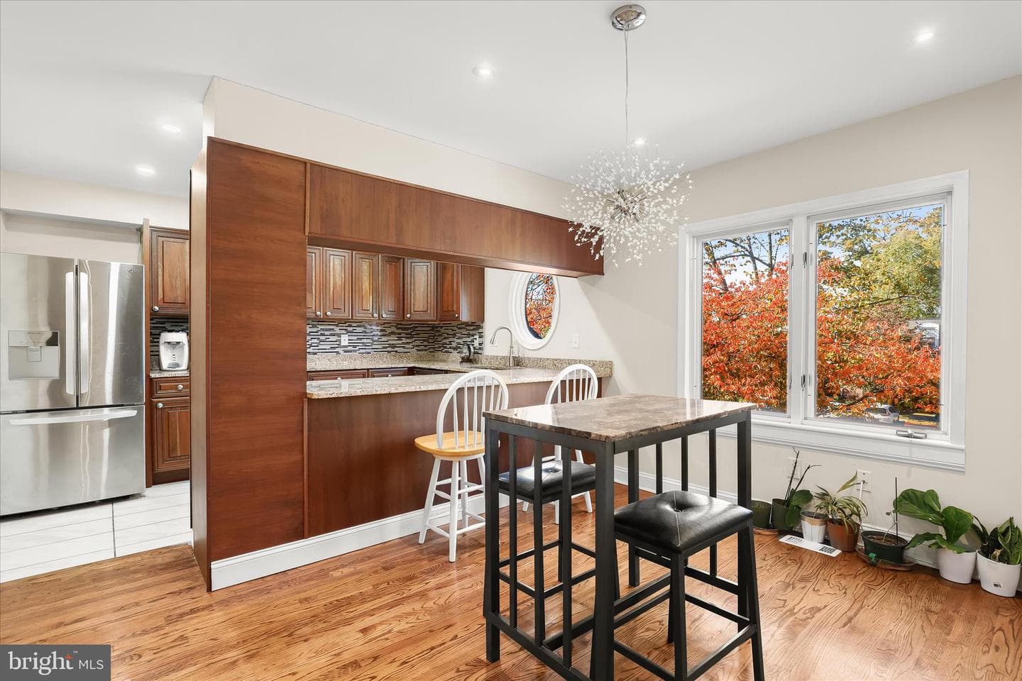 352 Homeland Southway photo 7