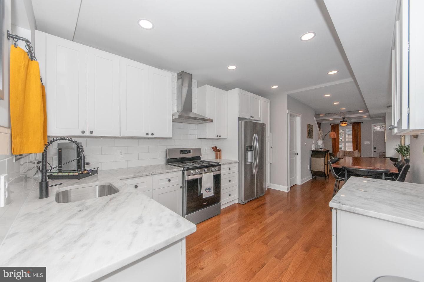 534 S Decker Avenue photo 9
