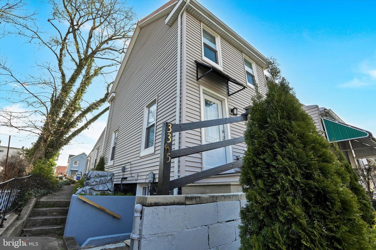 3355 Falls Road photo 20