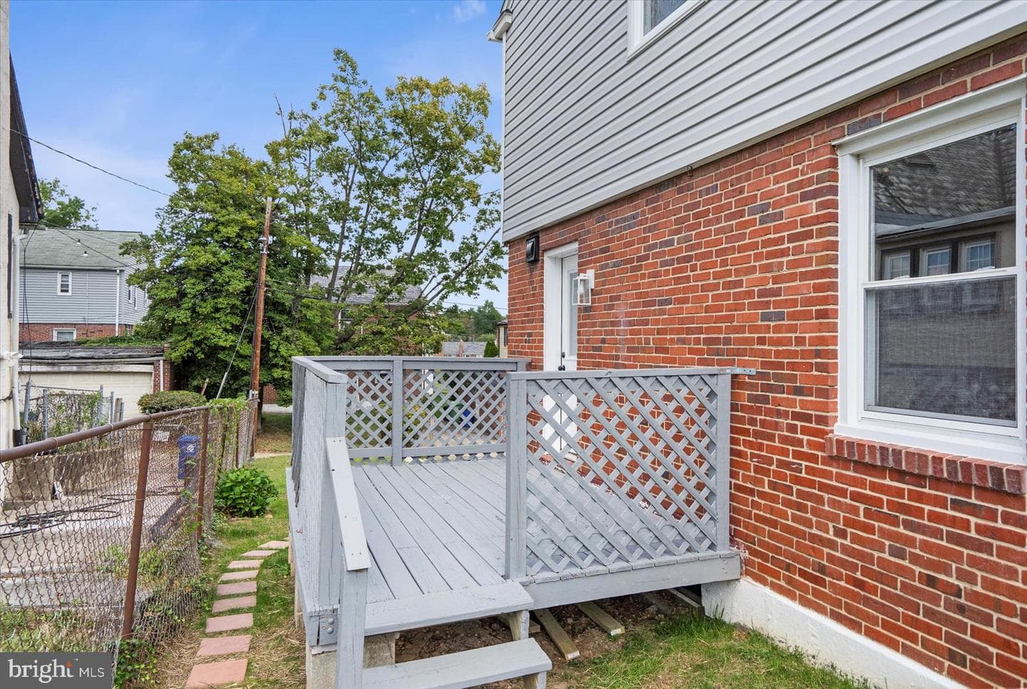 1202 E 35th Street photo 28