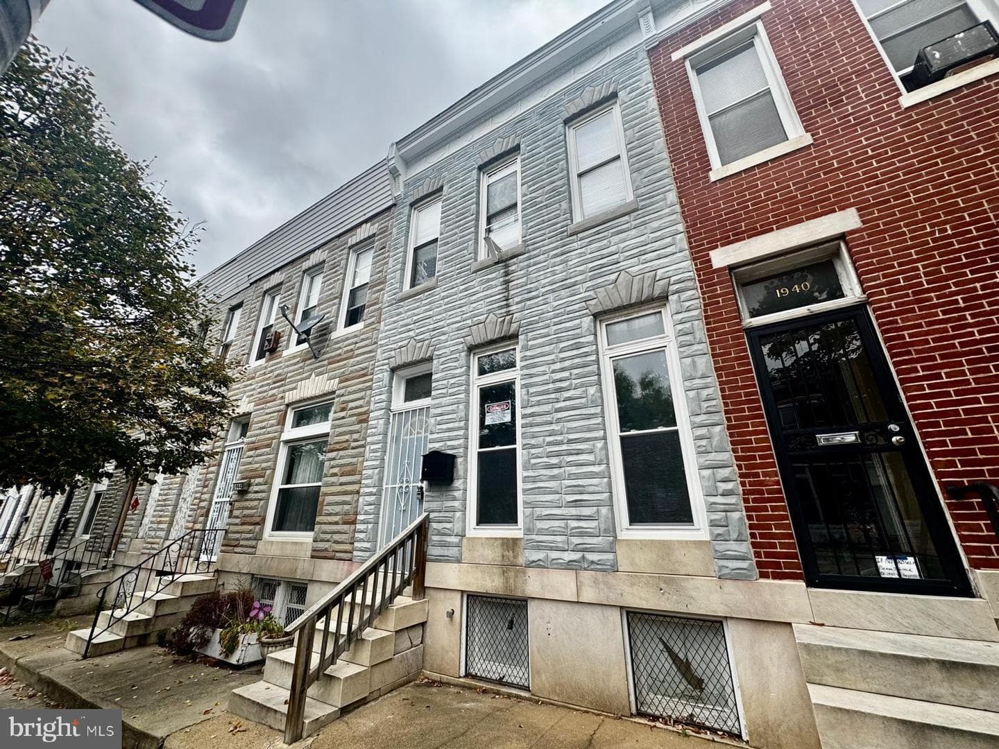 1942 W Fayette Street photo 1