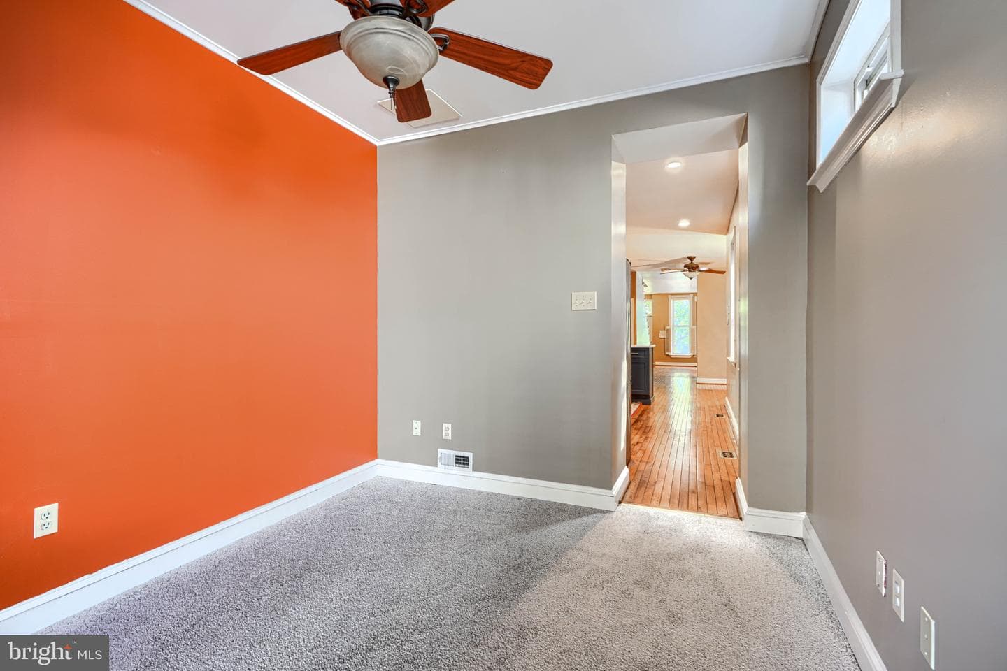 1025 S Hanover Street photo 18