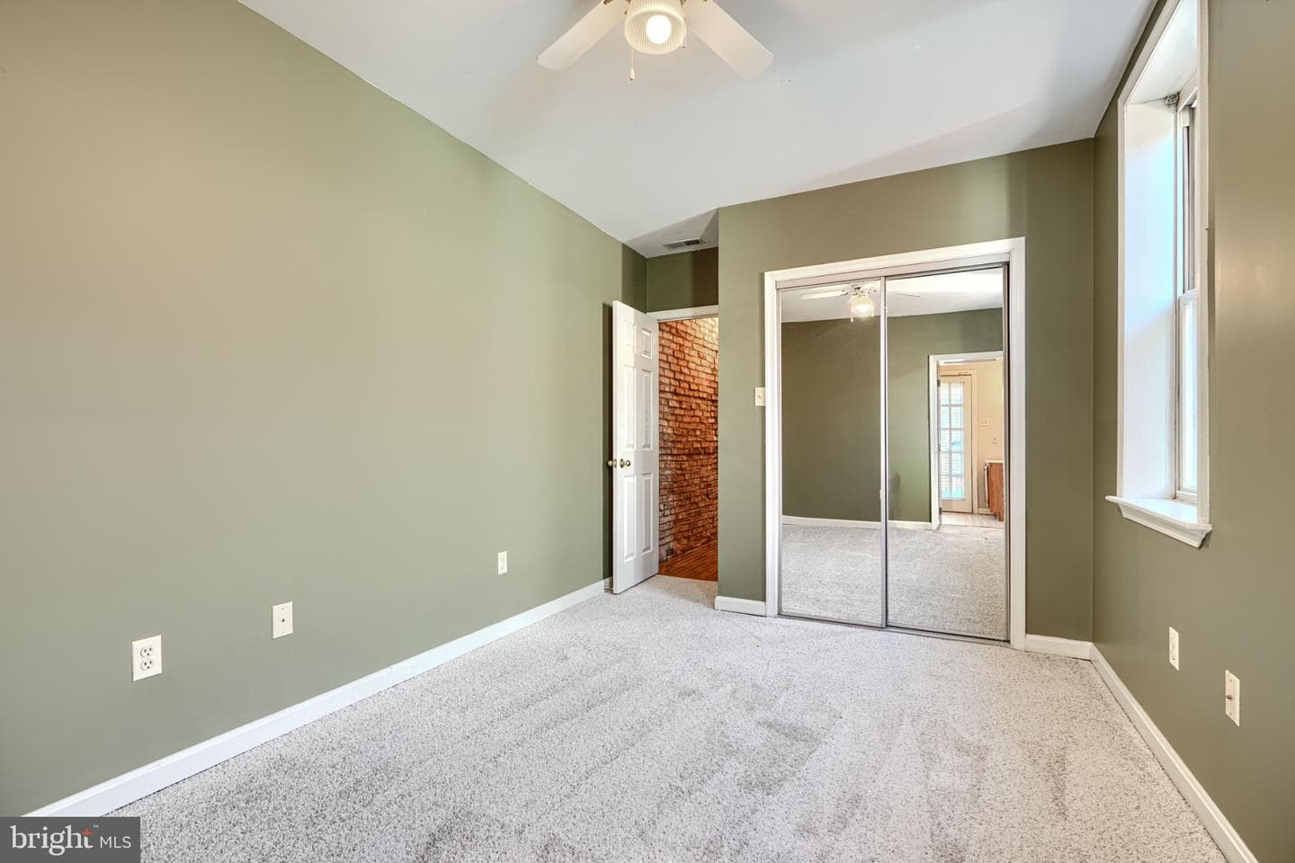 1025 S Hanover Street photo 30