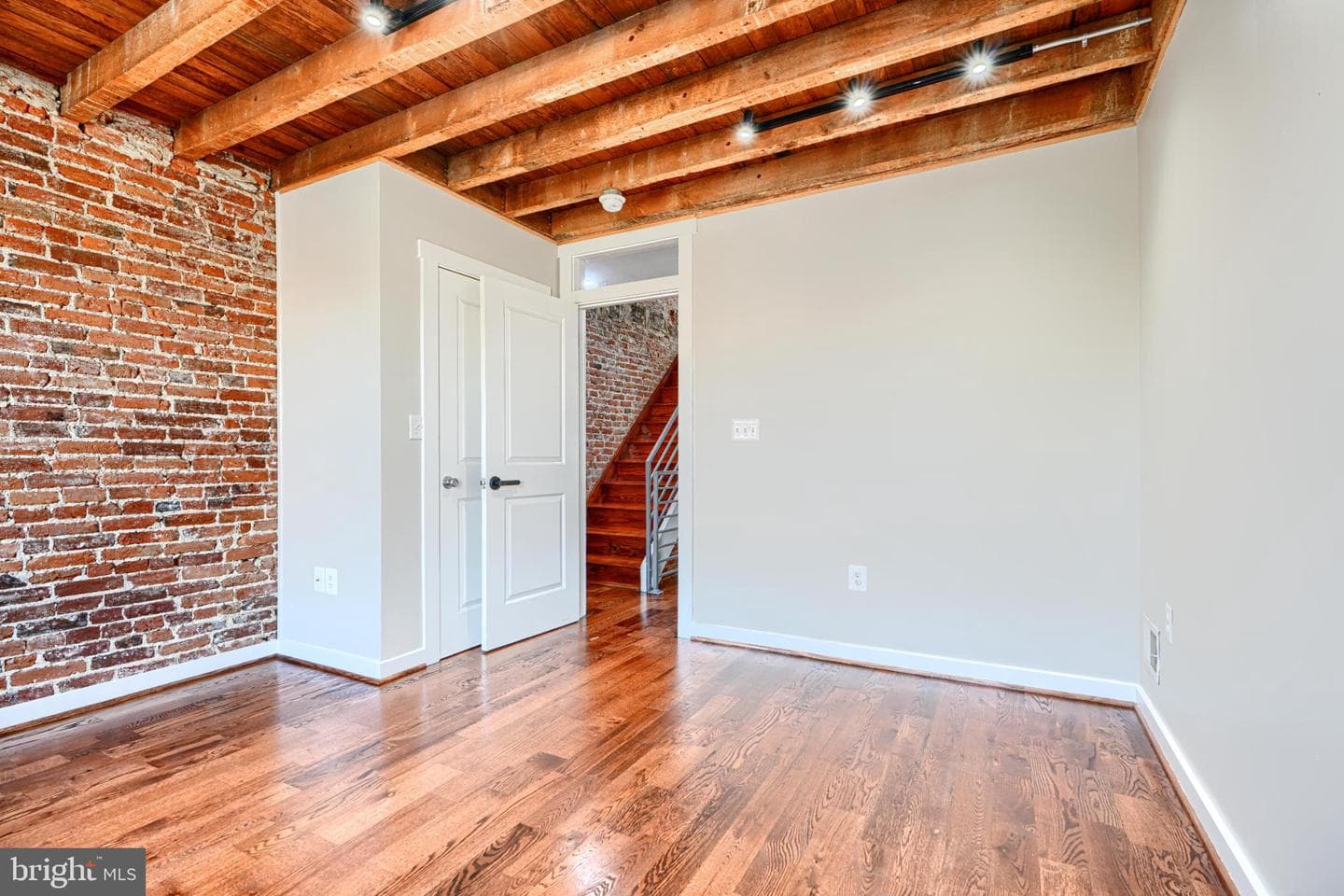 1246 Hull Street photo 22
