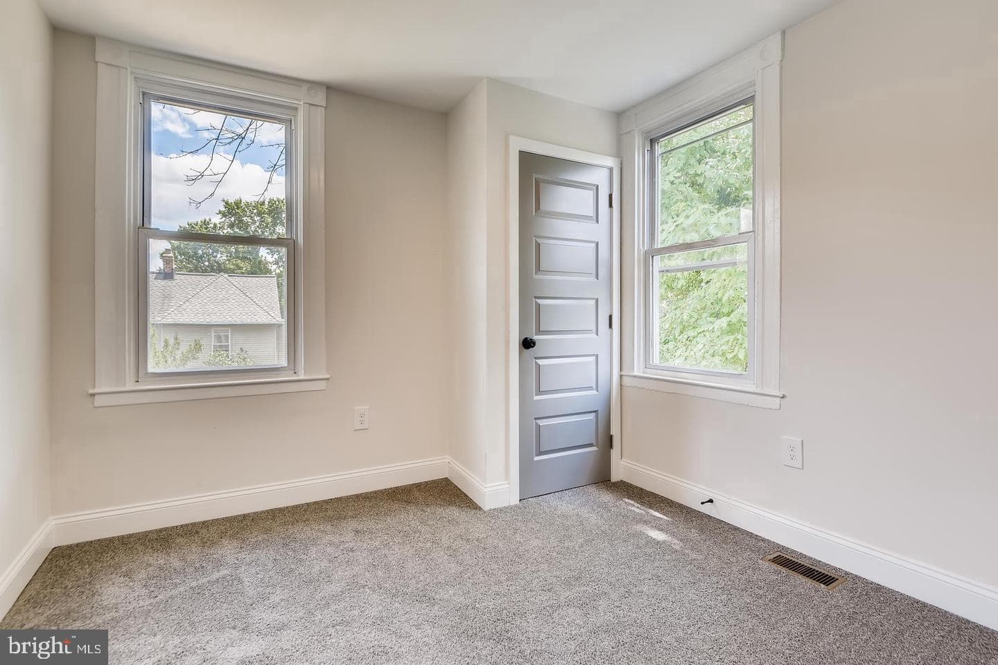 4503 Glenarm Avenue photo 41