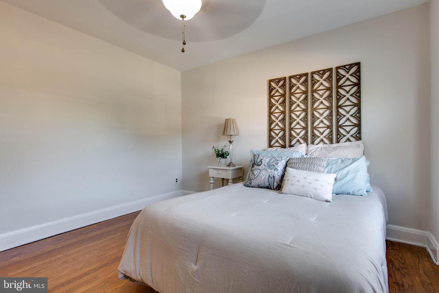 5506 Frederick Avenue photo 26