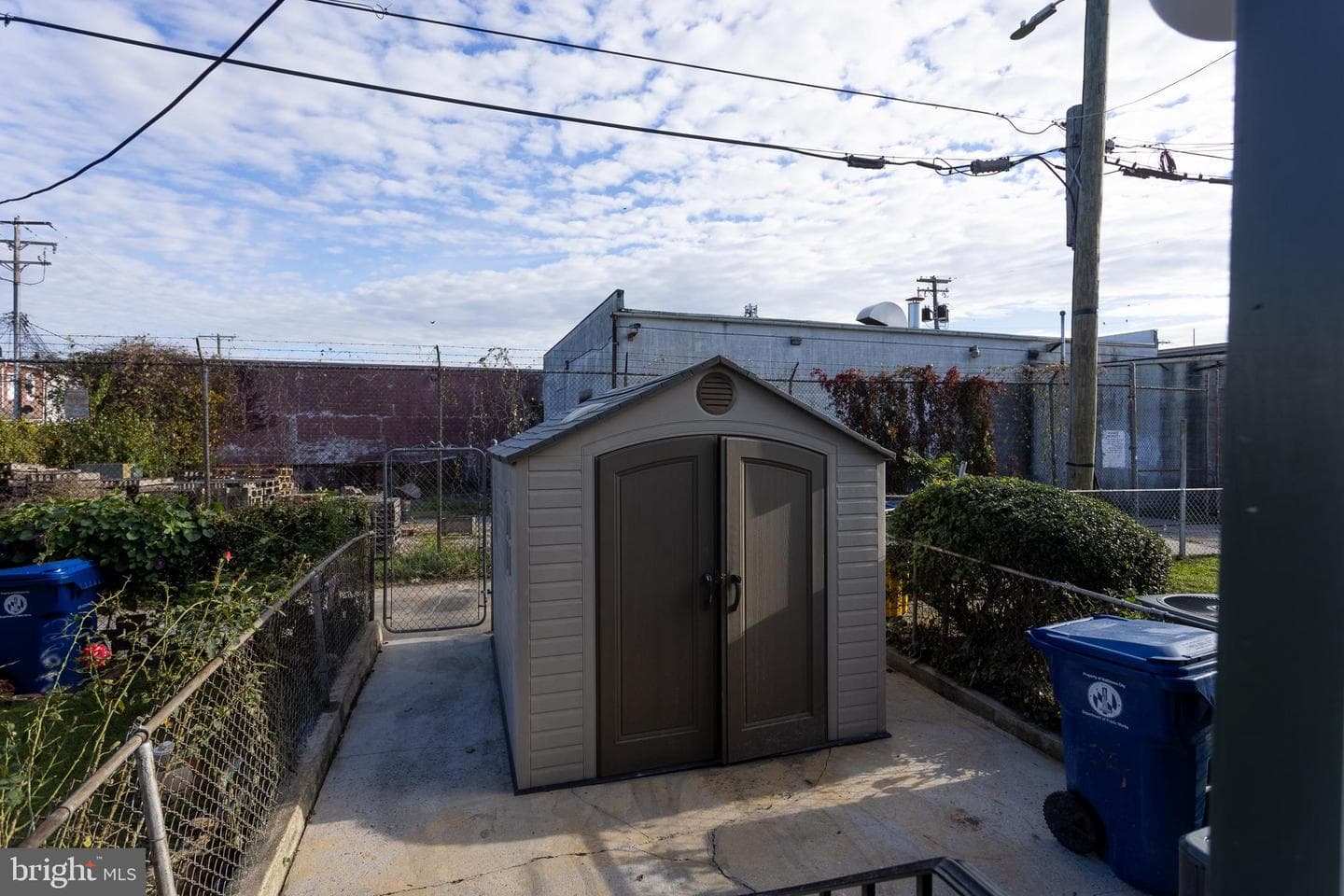 509 W 27th Street photo 35