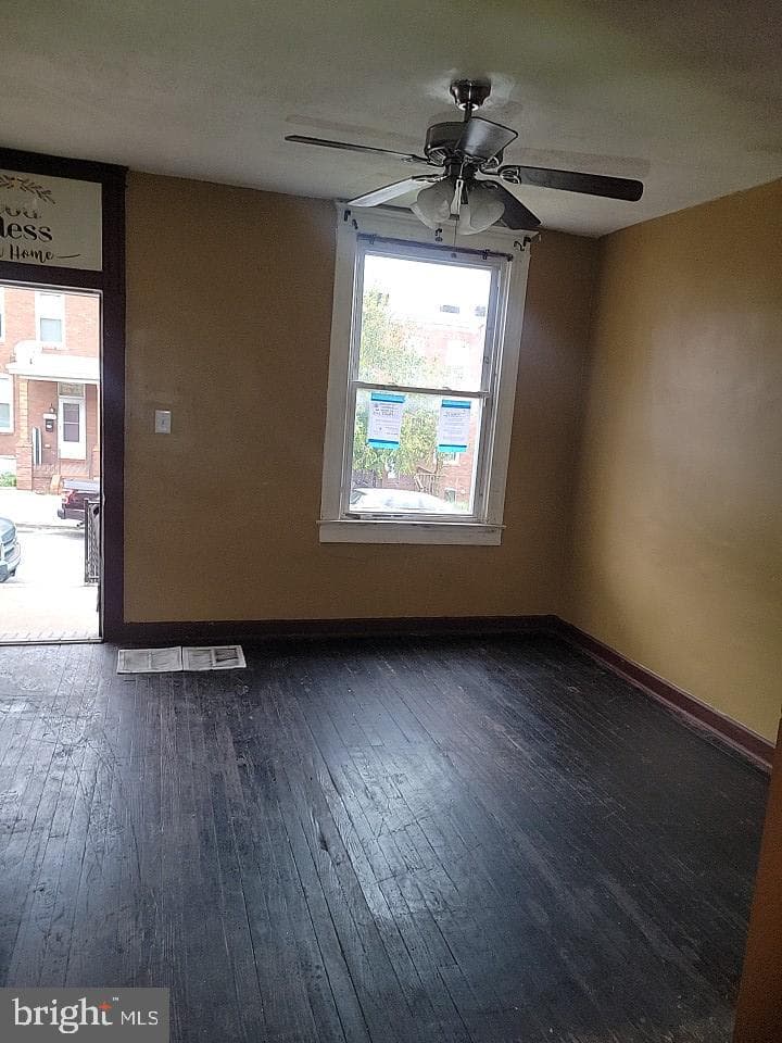 3011 Kenyon Avenue photo 3