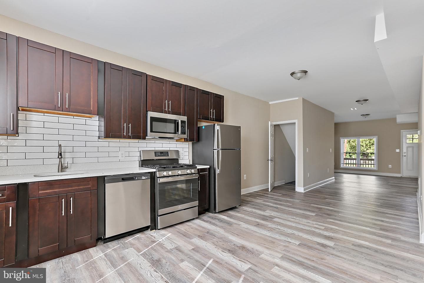 100 Collins Avenue photo 9