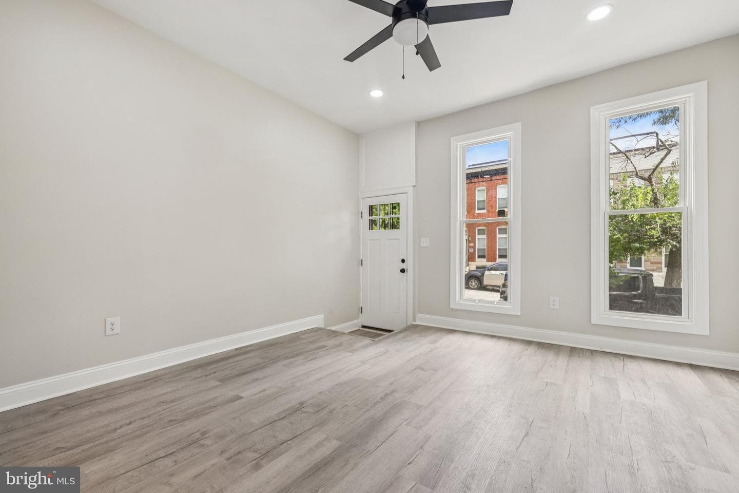 1610 N Bond Street photo 4
