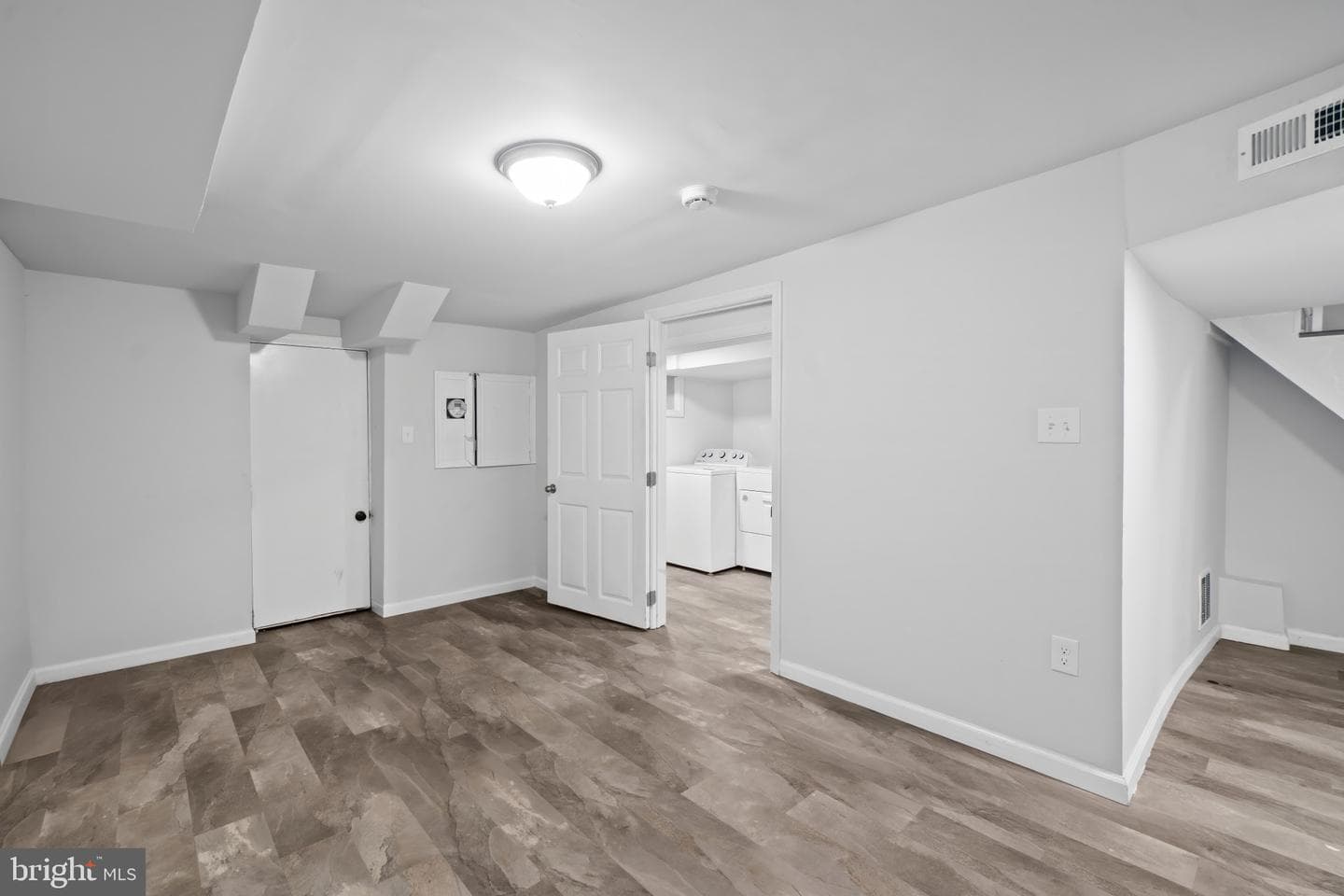 2226 N Monroe Street N photo 32