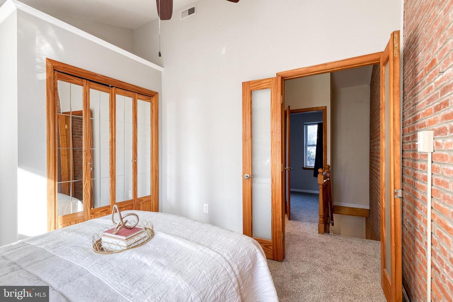 46 E Fort Avenue photo 13