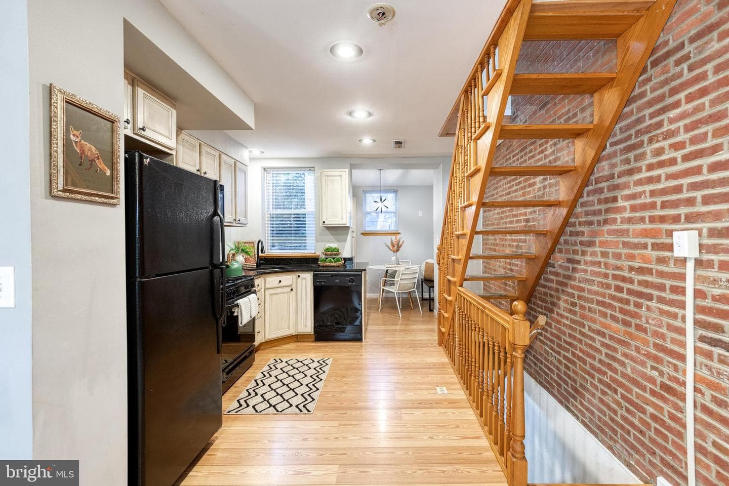 46 E Fort Avenue photo 6