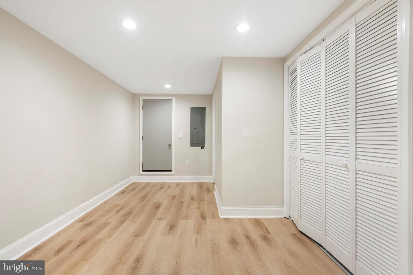 425 Elrino Street photo 35