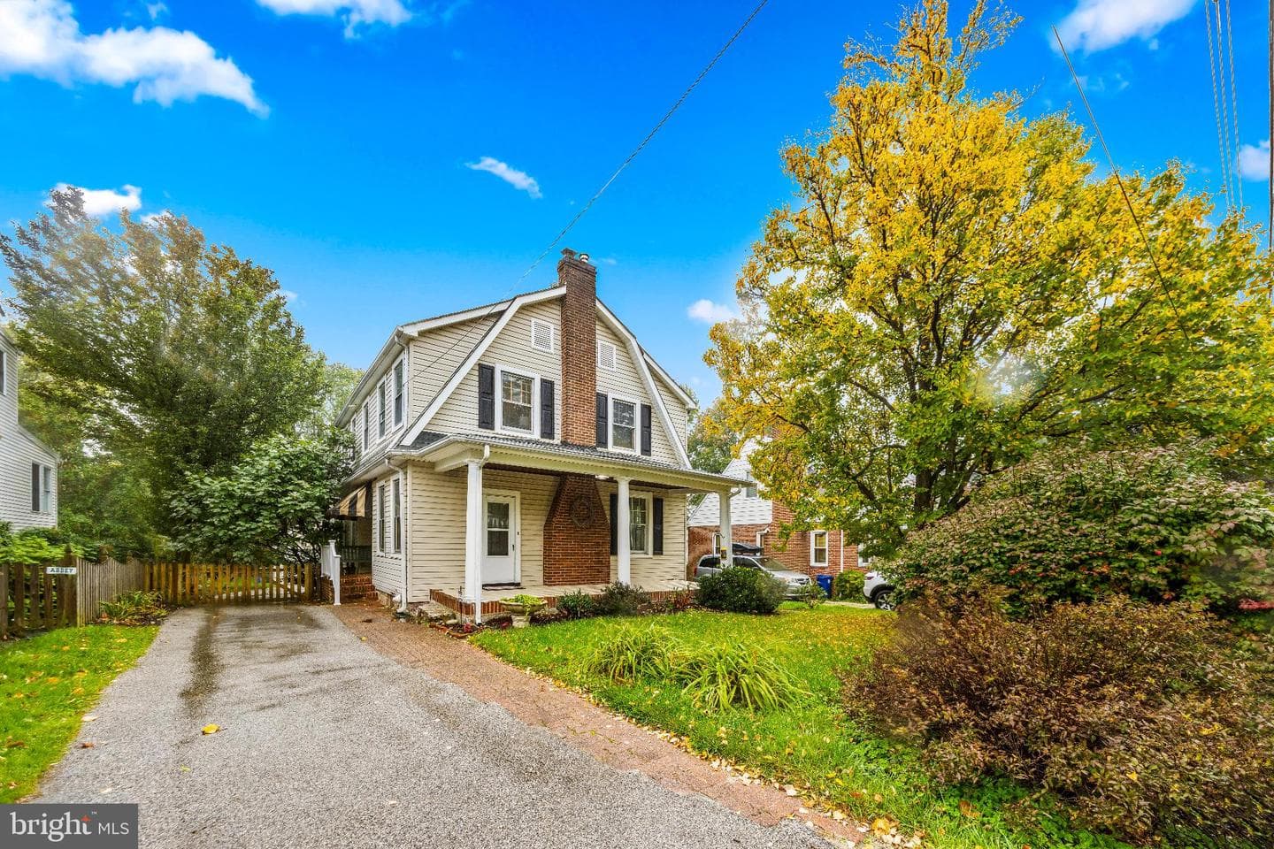 307 E Lake Avenue photo 2