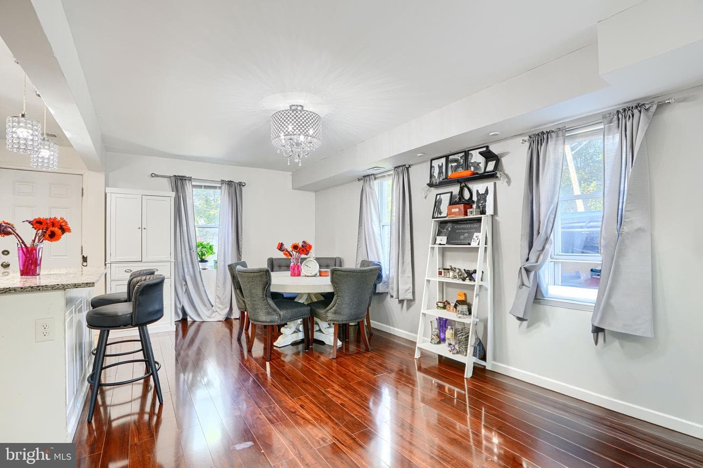 4054 Hilton Road photo 4