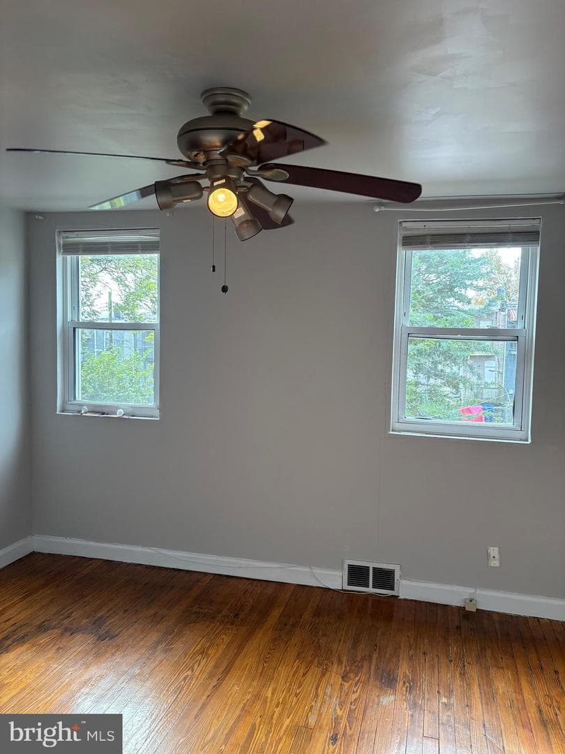 2647 Rayner Avenue photo 13