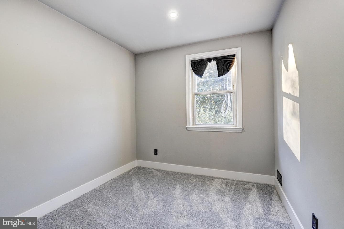 3929 Duvall Avenue photo 28