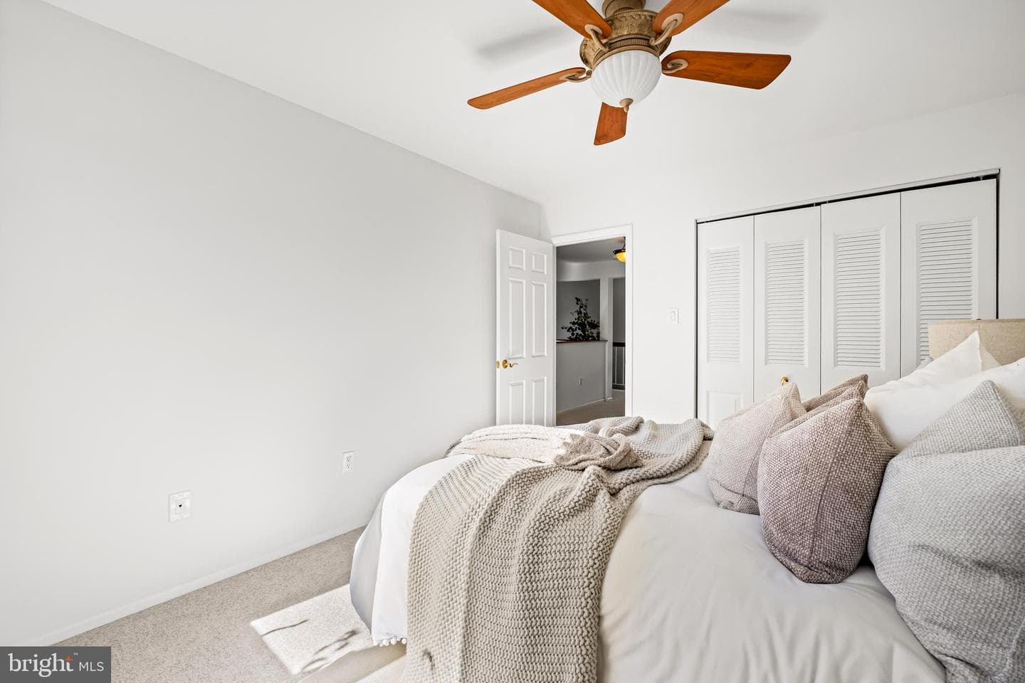 254 Waxter Way photo 23