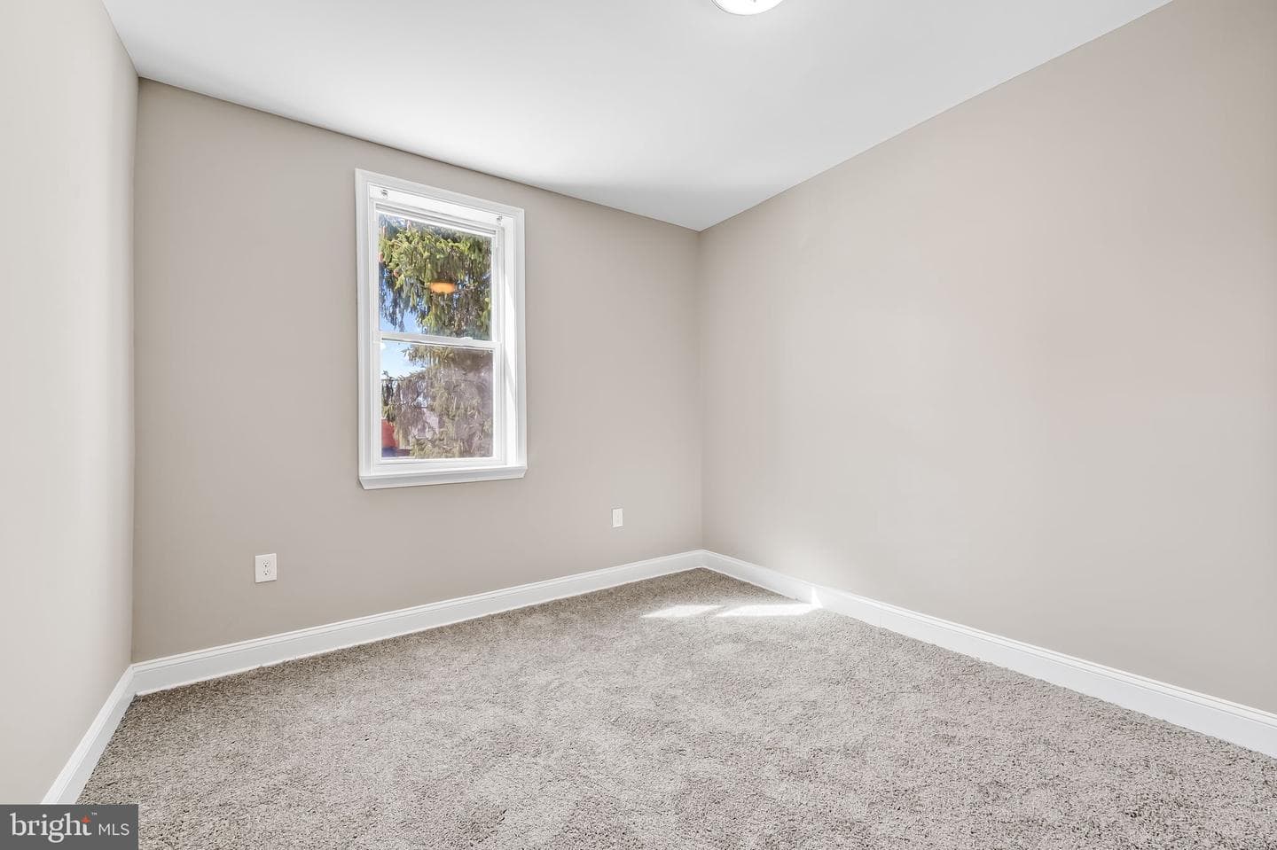 4021 Park Heights Avenue photo 16