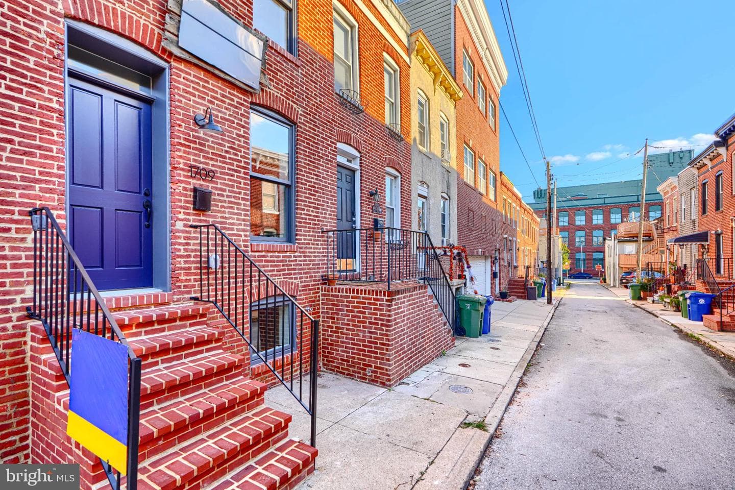 1709 William Street photo 2